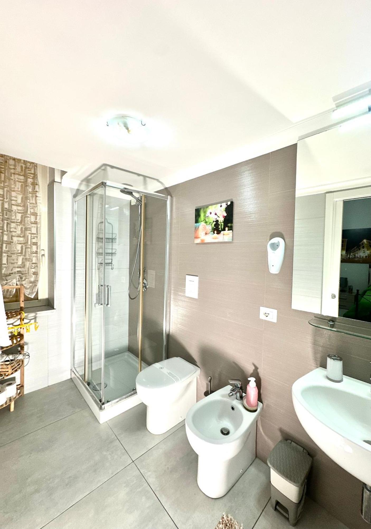 Bed and Breakfast Tuttoincentro Salerno Exterior foto