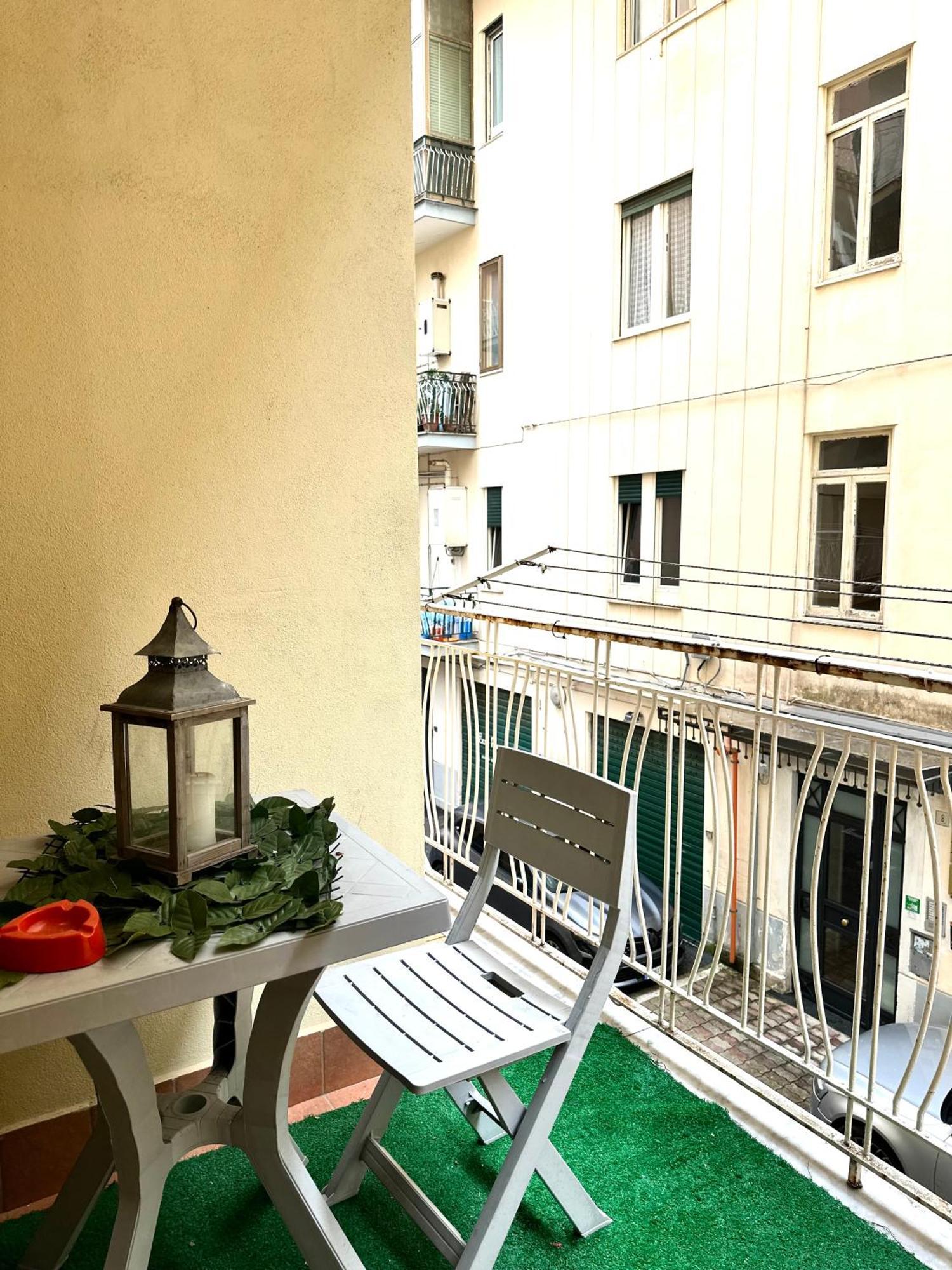 Bed and Breakfast Tuttoincentro Salerno Exterior foto