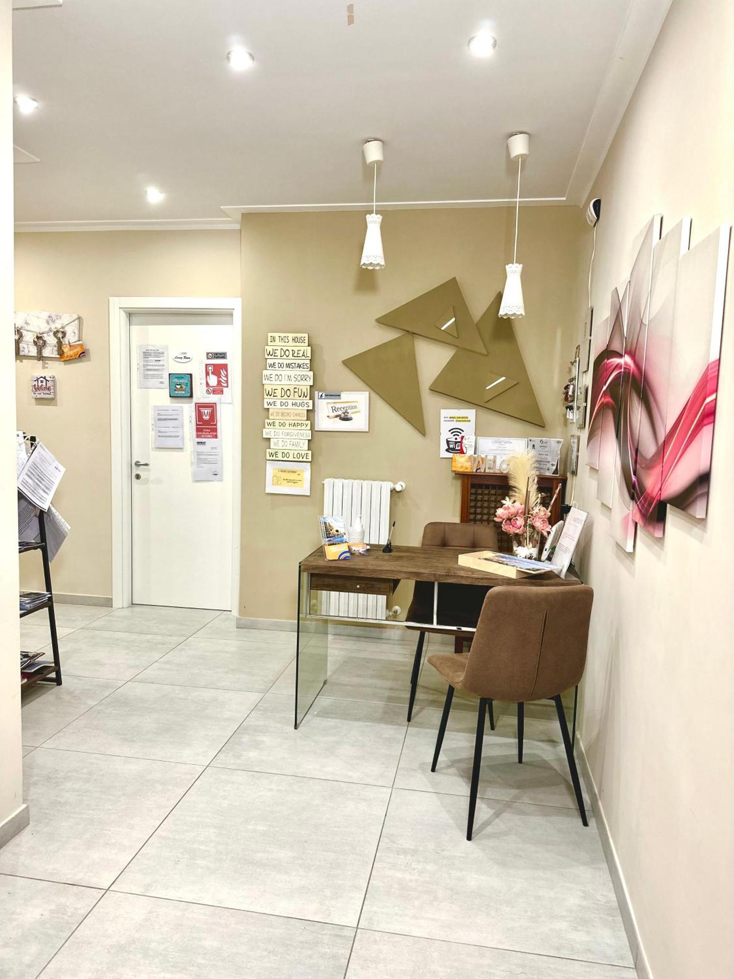 Bed and Breakfast Tuttoincentro Salerno Exterior foto