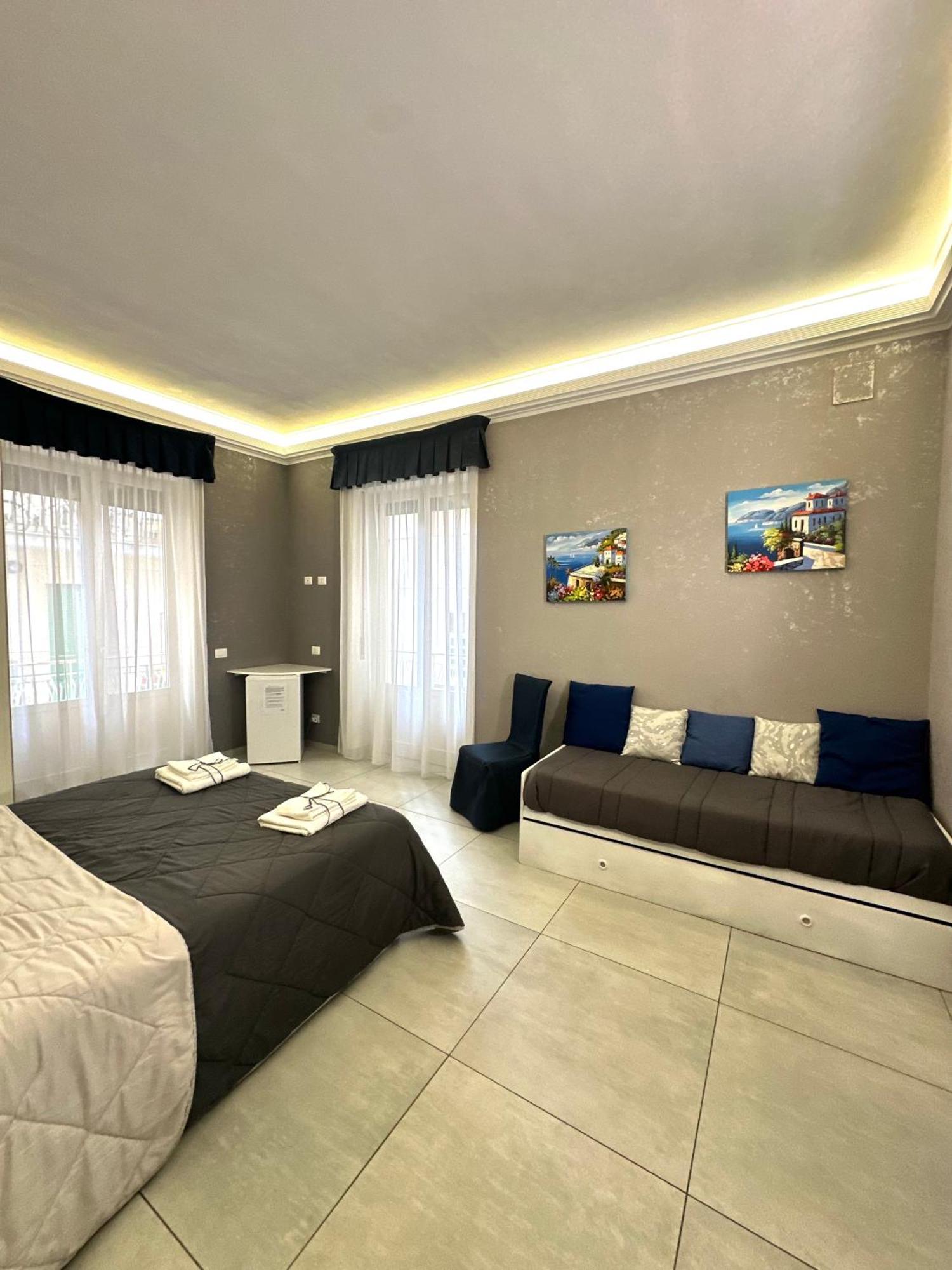 Bed and Breakfast Tuttoincentro Salerno Exterior foto