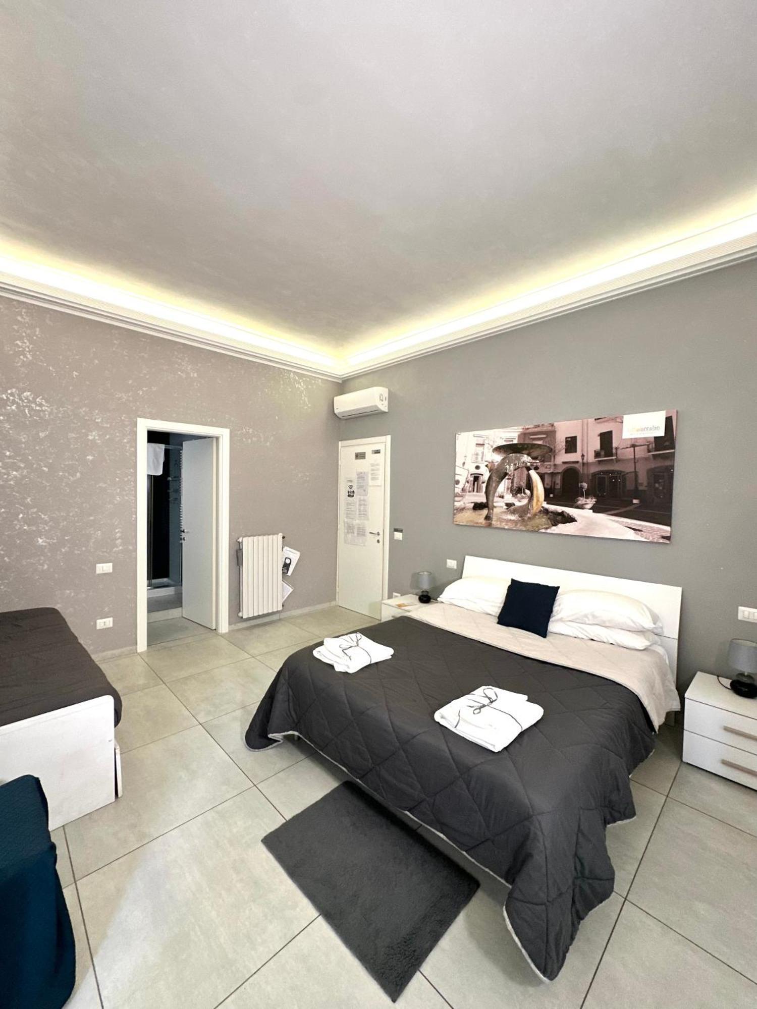 Bed and Breakfast Tuttoincentro Salerno Exterior foto